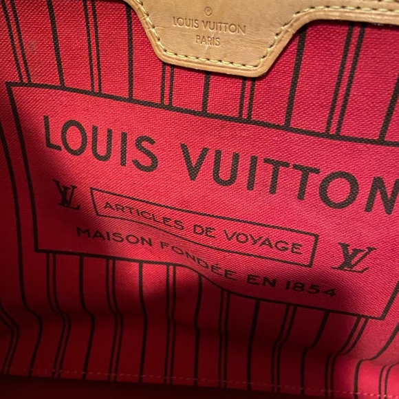 ❌SOLD❌ Louis Vuitton Neverfull MM - Picture 3 of 13